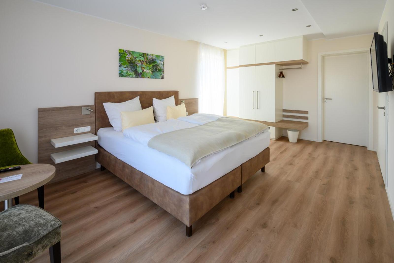 Gaestehaus Zum Weintraum Eimsheim Exteriör bild