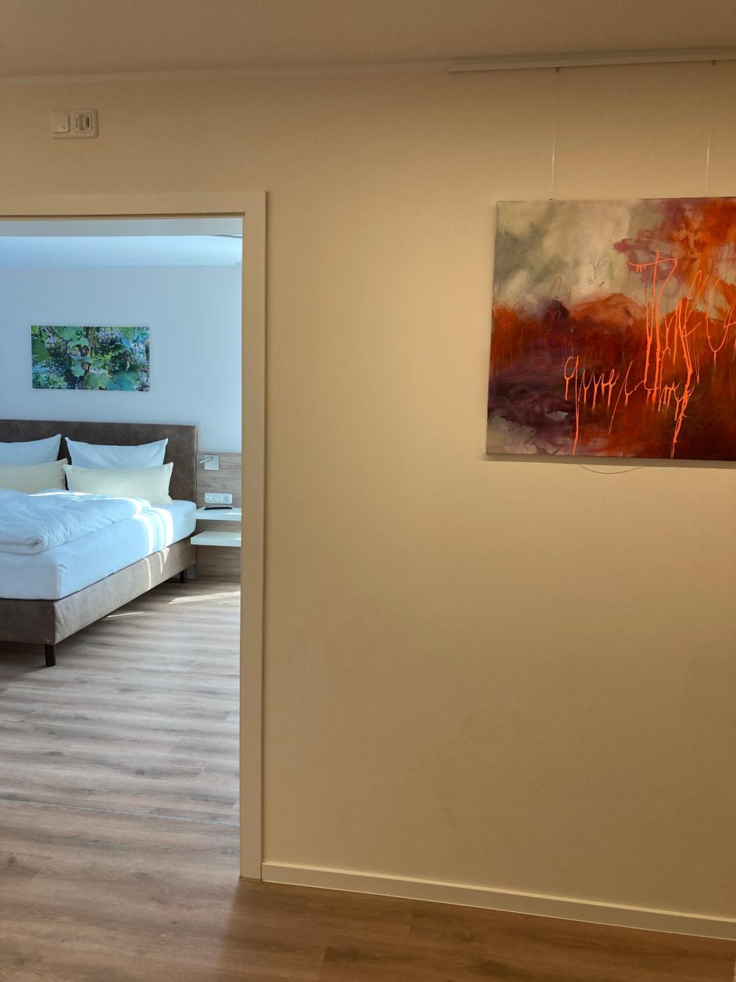 Gaestehaus Zum Weintraum Eimsheim Exteriör bild
